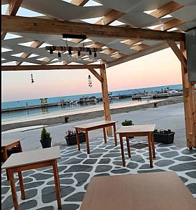 Simos Café & Grill House Arvi